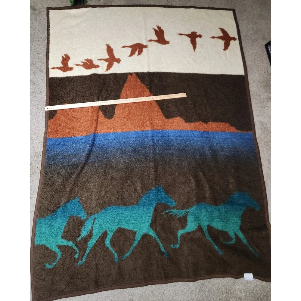 Biederlack of America Reversible Horse Throw Blanket 50x70 Southwestern USA Made